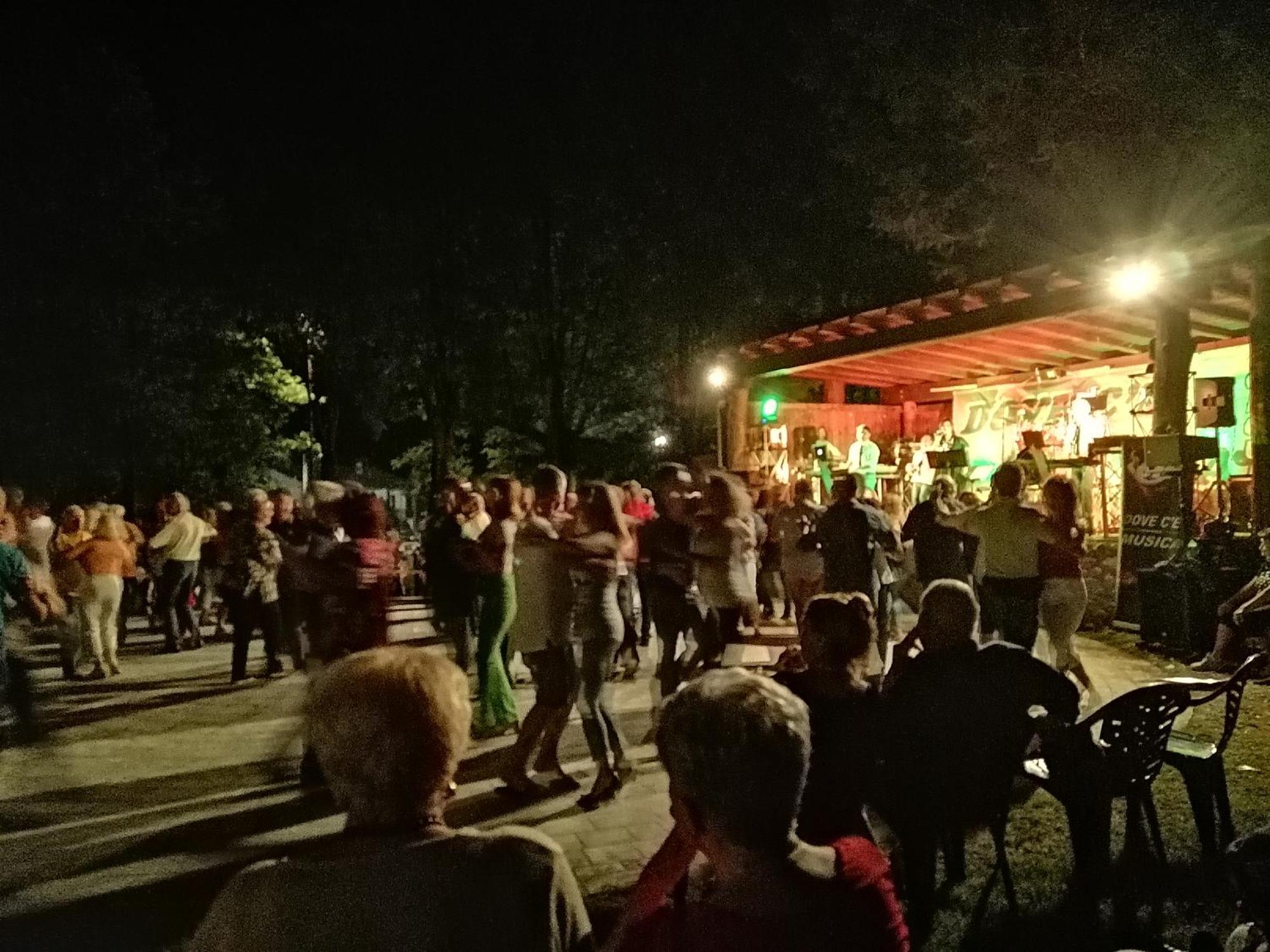 B&B Alle Ortensie Blu Sesta Godano Екстериор снимка